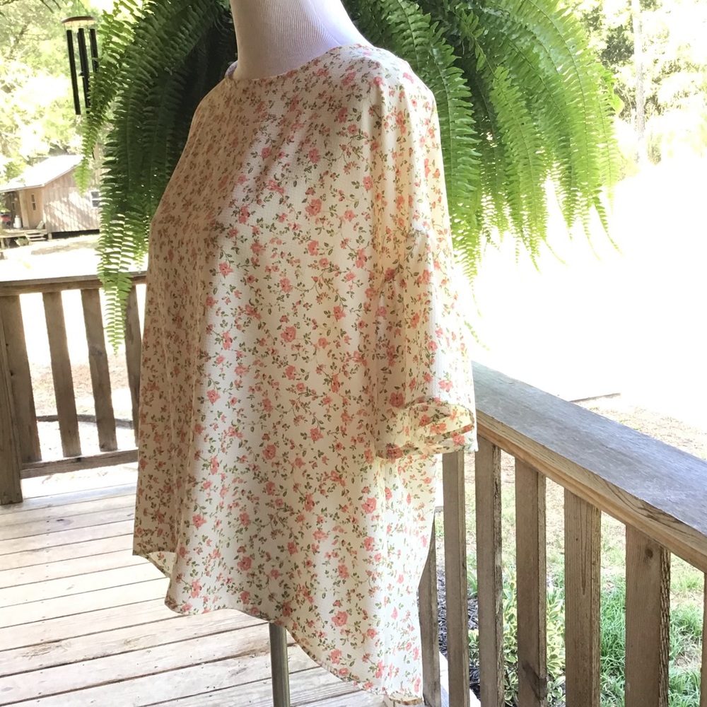 Floral top